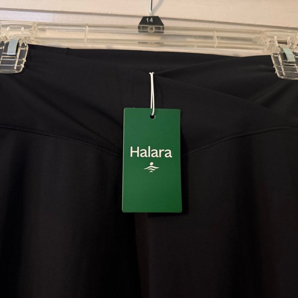 Halara Black Leggings, NWT, size L